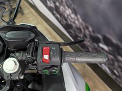 2025 Kawasaki NINJA e-1 SILVER