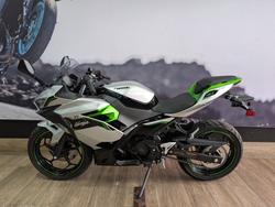 2025 Kawasaki NINJA e-1 SILVER