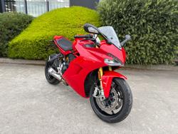 2018 DUCATI SUPERSPORT S Red