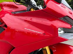 2018 DUCATI SUPERSPORT S Red