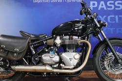 2018 TRIUMPH BONNEVILLE BOBBER Black