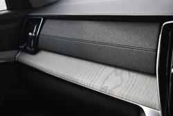 2025 Volvo XC90 Ultra B5 Dark