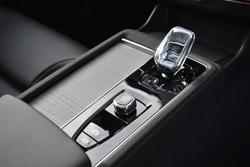2025 Volvo XC90 Ultra B5 Dark