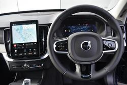 2025 Volvo XC90 Ultra B5 Dark
