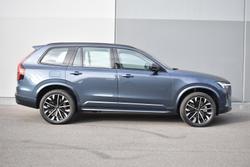 2025 Volvo XC90 Ultra B5 Dark