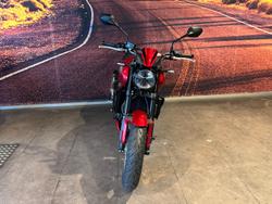 2026 Triumph Trident 800 Trident Red