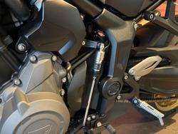 2026 Triumph Trident 800 Trident Red