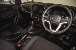 2025 Isuzu D-MAX SX High Ride MY24 4x2 Mineral White