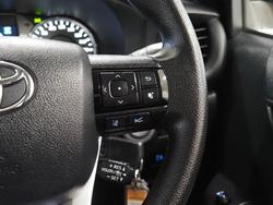 2022 Toyota Hilux SR