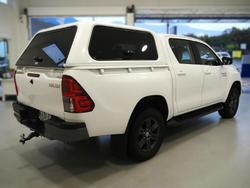 2022 Toyota Hilux SR