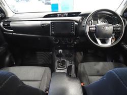 2022 Toyota Hilux SR