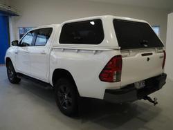 2022 Toyota Hilux SR