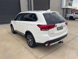 2016 Mitsubishi Outlander LS Safety Pack