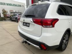 2016 Mitsubishi Outlander LS Safety Pack