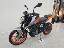 2024 Ktm 200 DUKE (ABS) Orange