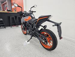 2024 Ktm 200 DUKE (ABS) Orange
