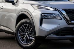2024 Nissan X-TRAIL ST