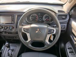 2022 Mitsubishi Triton GLX