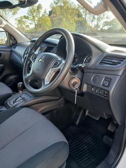2022 Mitsubishi Triton GLX