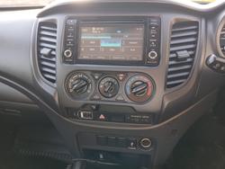 2022 Mitsubishi Triton GLX
