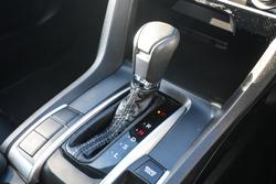 2019 Honda Civic VTi-L