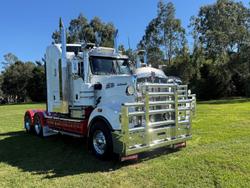 2016 Kenworth T909
