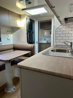 2025 Red Centre Oasis 206 Type C