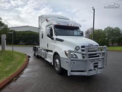 2021 Freightliner Cascadia 126