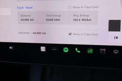 2022 Tesla Model Y Rear-Wheel Drive