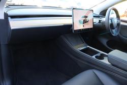 2022 Tesla Model Y Rear-Wheel Drive