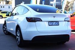 2022 Tesla Model Y Rear-Wheel Drive