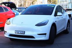 2022 Tesla Model Y Rear-Wheel Drive