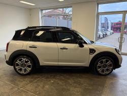 2023 MINI Countryman Cooper S MINI Yours