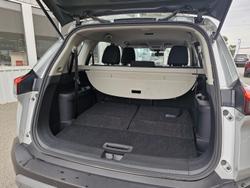 2024 Nissan X-TRAIL ST