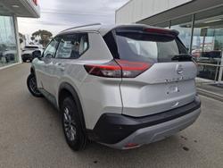 2024 Nissan X-TRAIL ST