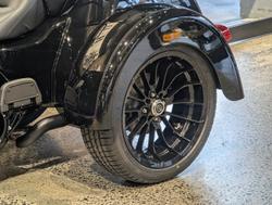 2025 Harley-Davidson Tri Glide Ultra 114 (FLHTCUTG) Trike Black