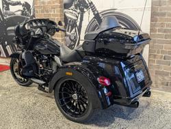 2025 Harley-Davidson Tri Glide Ultra 114 (FLHTCUTG) Trike Black