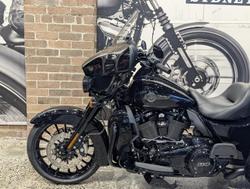 2025 Harley-Davidson Tri Glide Ultra 114 (FLHTCUTG) Trike Black