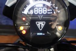 2024 TRIUMPH TRIDENT 660 White