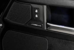 2026 Land Rover Defender 110 P425 X-Dynamic HSE
