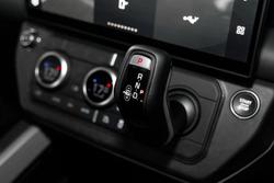 2026 Land Rover Defender 110 P425 X-Dynamic HSE