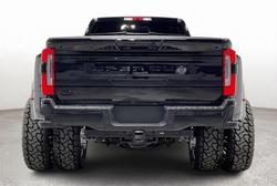 2025 Ford F450 Platinum