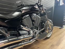 2016 VICTORY BOARDWALK Black