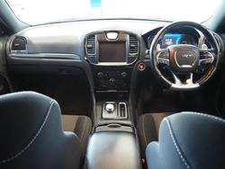 2019 Chrysler 300 SRT Core