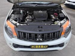 2016 Mitsubishi Triton GLX