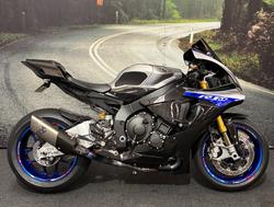 Yamaha YZF-R1 M