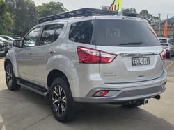 2021 Isuzu MU-X LS-U