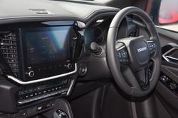2026 Isuzu MU-X LS-T
