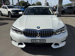 2019 BMW 3 Series 330i Luxury Line