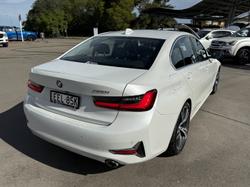 2019 BMW 3 Series 330i Luxury Line